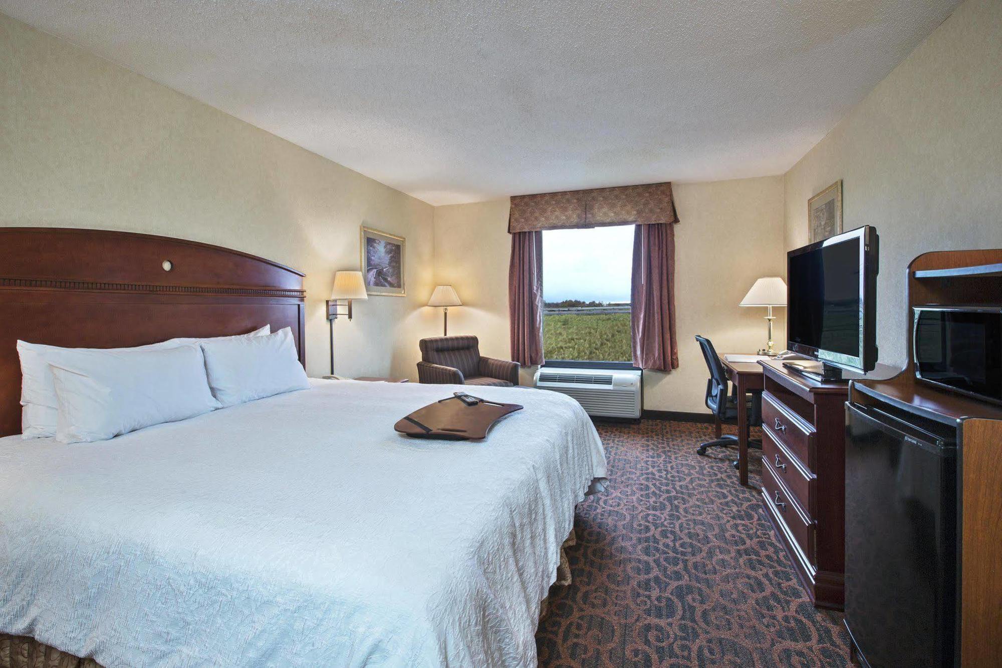 Hampton Inn Batavia Esterno foto